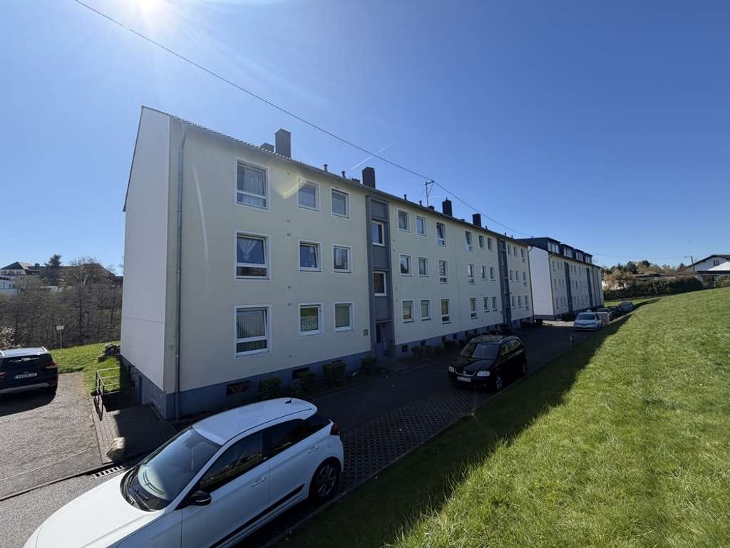 Immobilie in Montabaur - Montabaur! Vermietete 3-Zimmer-Wohnung im 1. Obergeschoss mit Balkon. - Bild 2