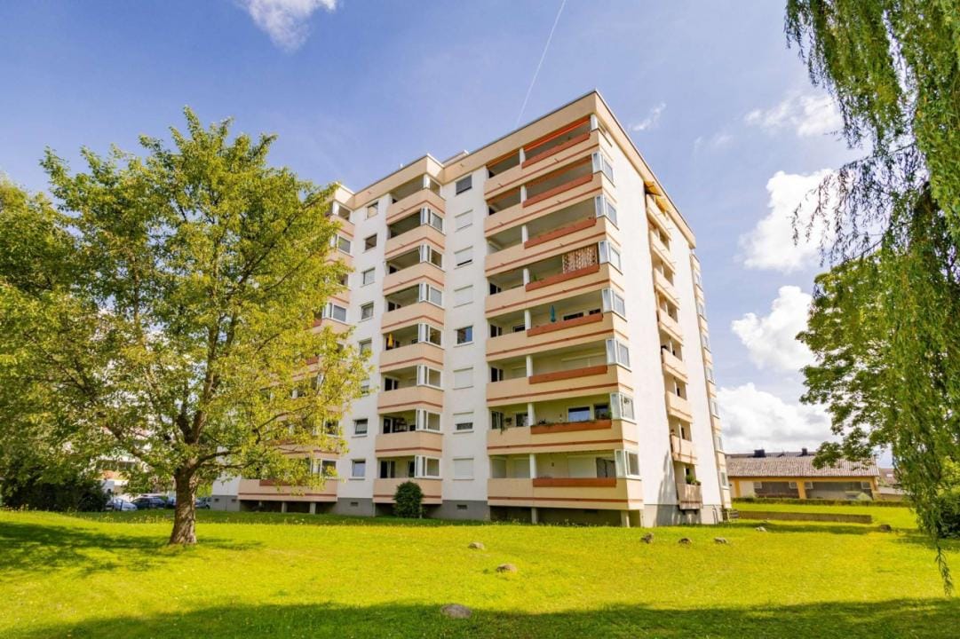 Immobilie in Gundelfingen - GUNDELFINGEN: Bezugsfreie 4-Zimmer-Wohnung zum VERKAUF. Provisionsfrei! - Bild 0
