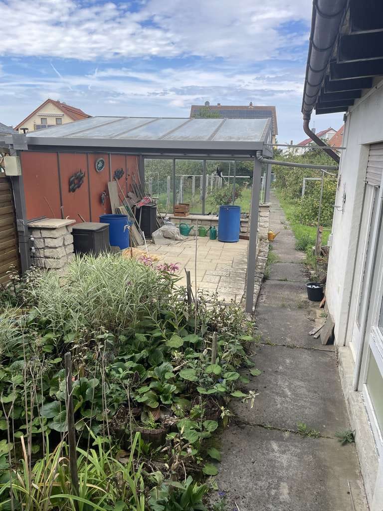 Immobilie in Ober-Mörlen - Wohnhaus mit großem Garten und Ausbaupotenzial - Bild 3