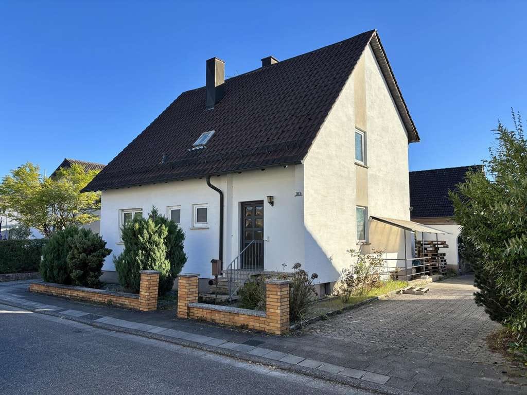 Immobilie in Kuhardt - Charmantes Einfamilienhaus für die kleine Familie in Kuhardt - Bild 0