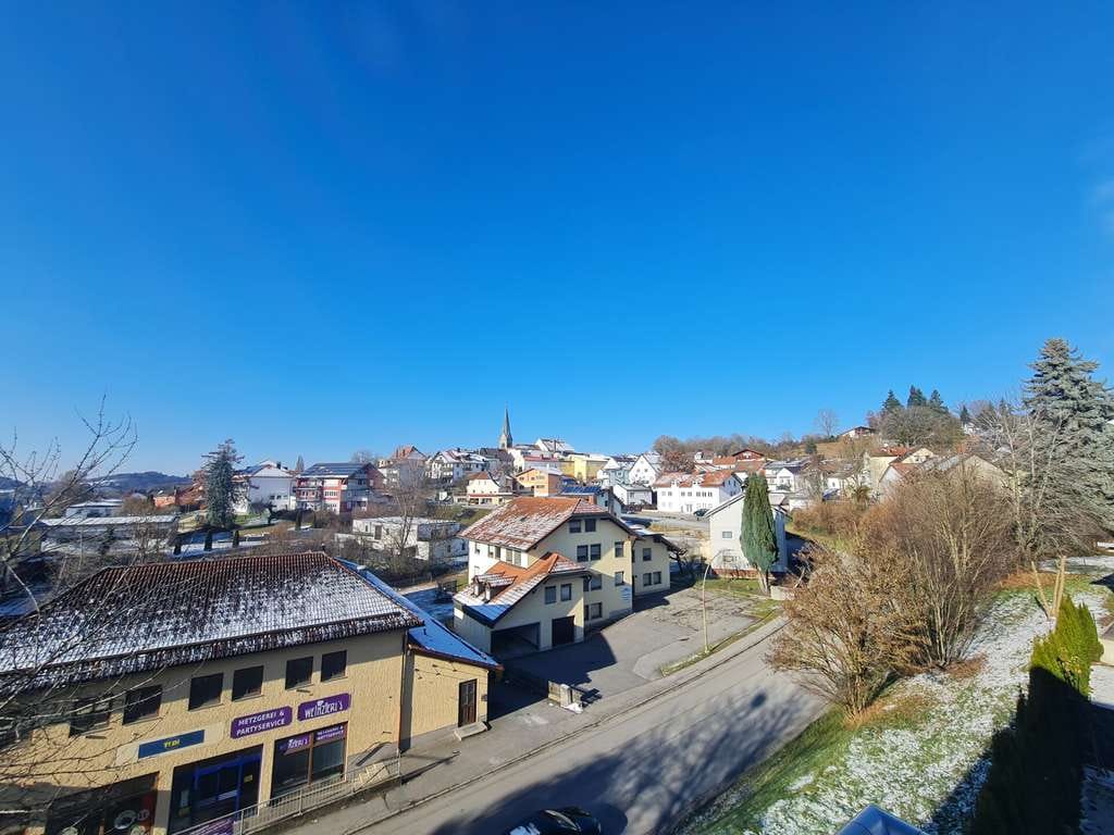 Immobilie in Tittling - Tolle, enrgieeffizienete Wohnung die keine Wünsche offen lässt. Garage, Stellplatz, EBK, Balkon usw. - Bild 4