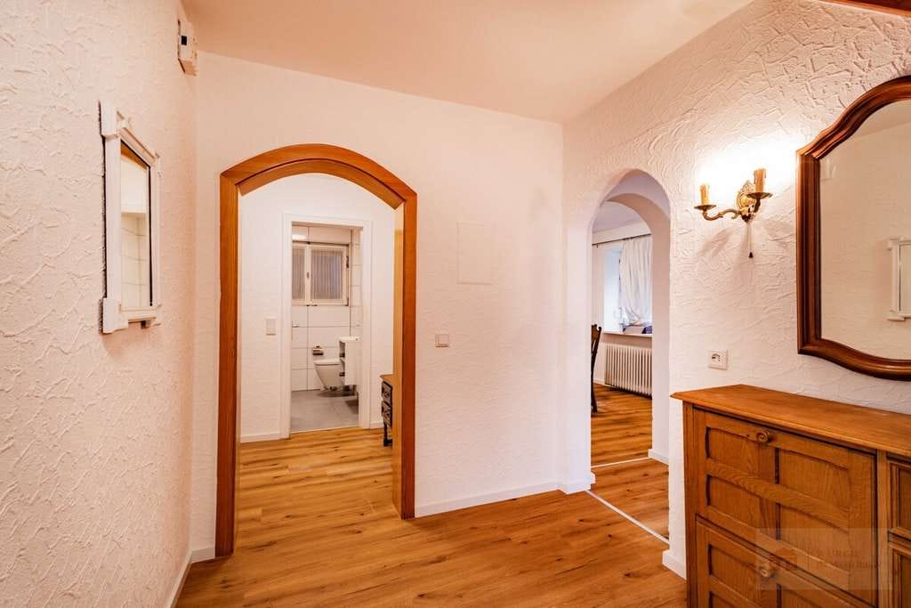 Immobilie in Elzach - Großzügiges Mehrgenerationenhaus in sonniger Lage von Oberprechtal - Bild 2