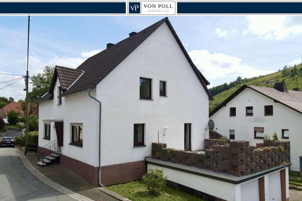 Immobilie in Brilon - Zwei Wohnungen, ein Ziel: Sie! - Bild 0