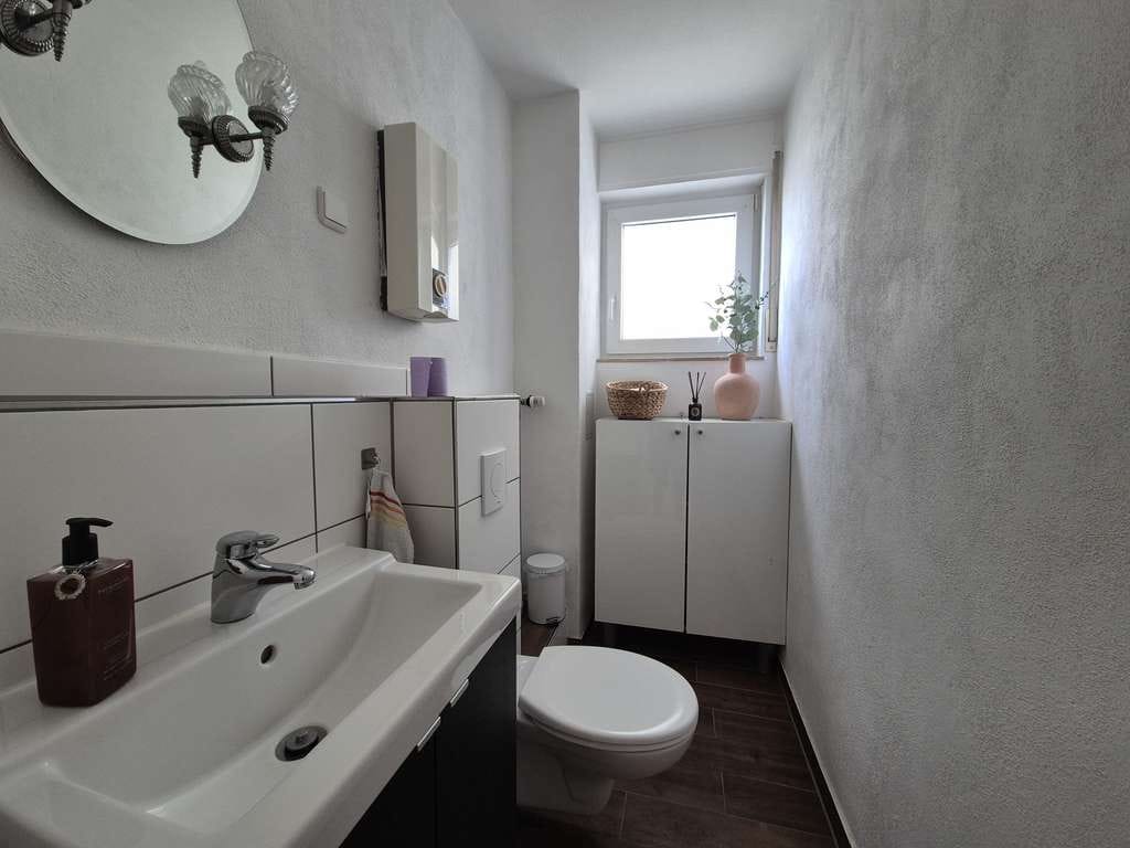 Immobilie in Oberursel - Vermietete Eigentumswohnung in gepflegtem MFH – modernisiert, hell & gut geschnitten - Bild 3
