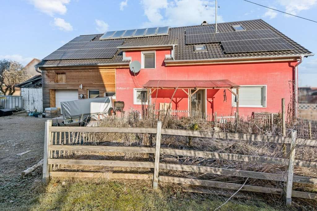 Immobilie in Eppishausen - Familienfreundliches EFH mit PV-Anlage, Pelletheizung und großzügigem Garten - Bild 0