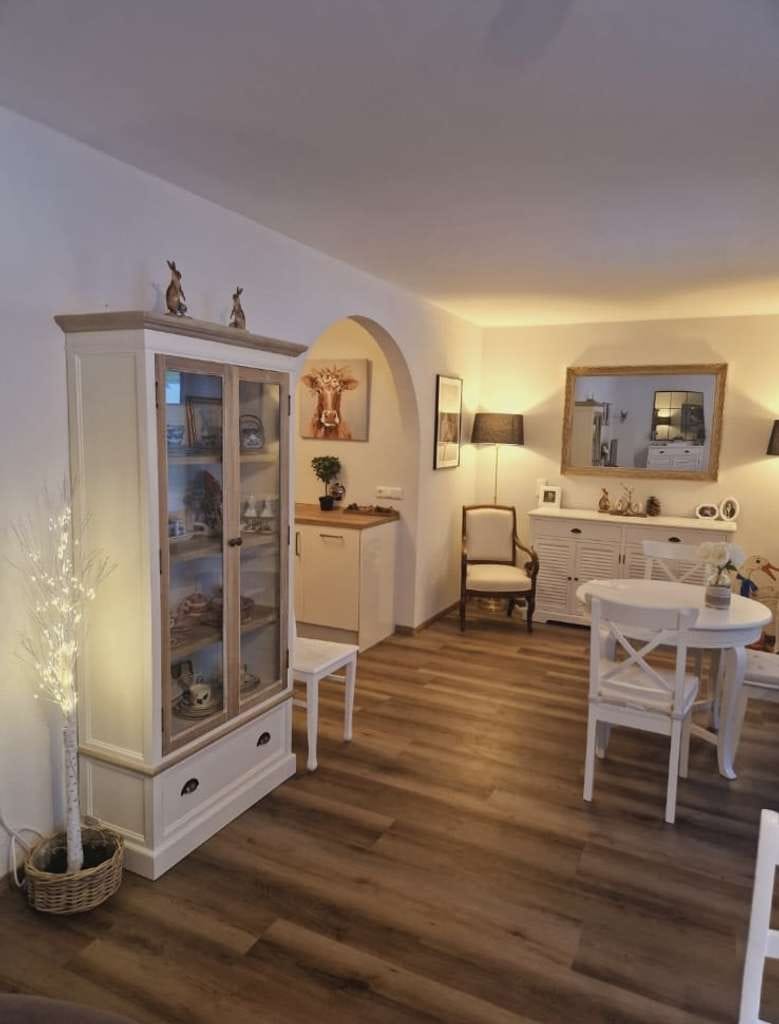 Immobilie in Bad Berneck im Fichtelgebirge - Wunderschönes Apartment mit Stil und vielen Extras sowie Aufzug und Garage - Bild 0
