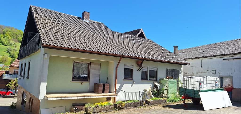 Immobilie in Niederstetten - Ehemalige Gaststätte mit viel Potential auch für Kleinbetriebe - Bild 2