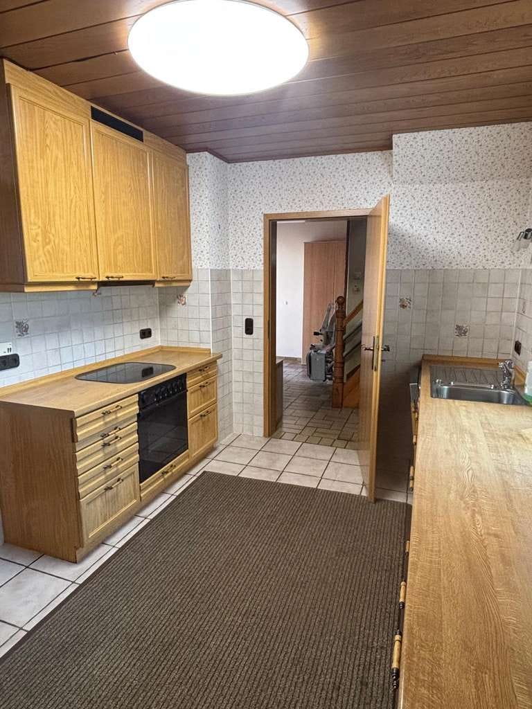 Immobilie in Ludwigshafen am Rhein - Handwerker aufgepasst! Einfamilienhaus mit Potential in Ludwigshafen-Oppau/Bieterverfahren ab 200000 - Bild 3