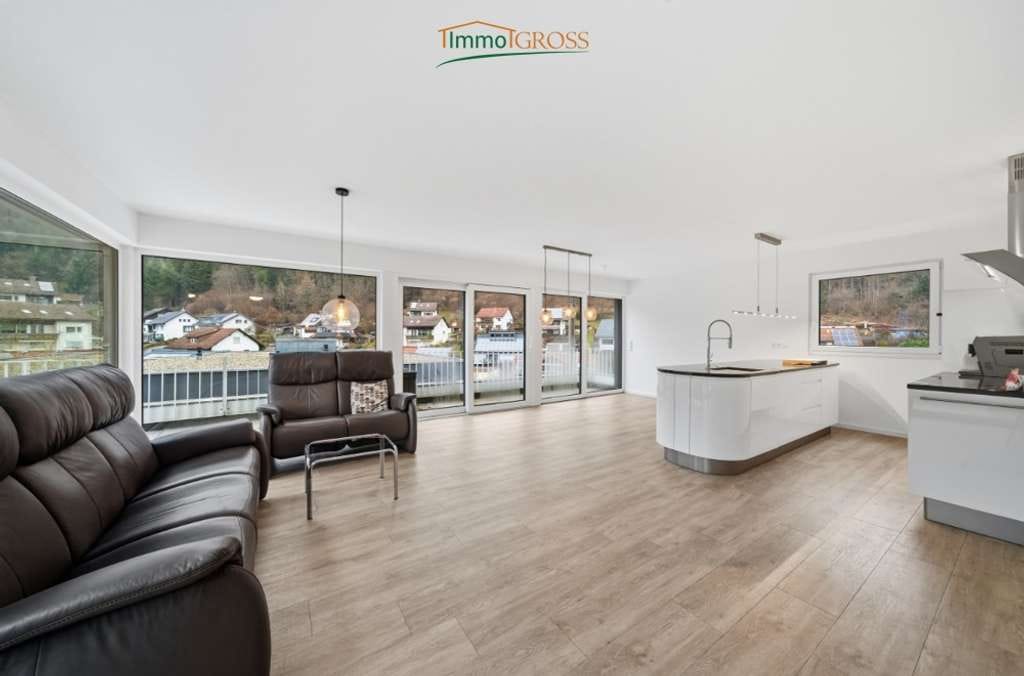 Immobilie in Schönau im Schwarzwald - Exklusives Penthouse in Schönau – Modernes Wohnen mit großzügiger Terrasse - Bild 2