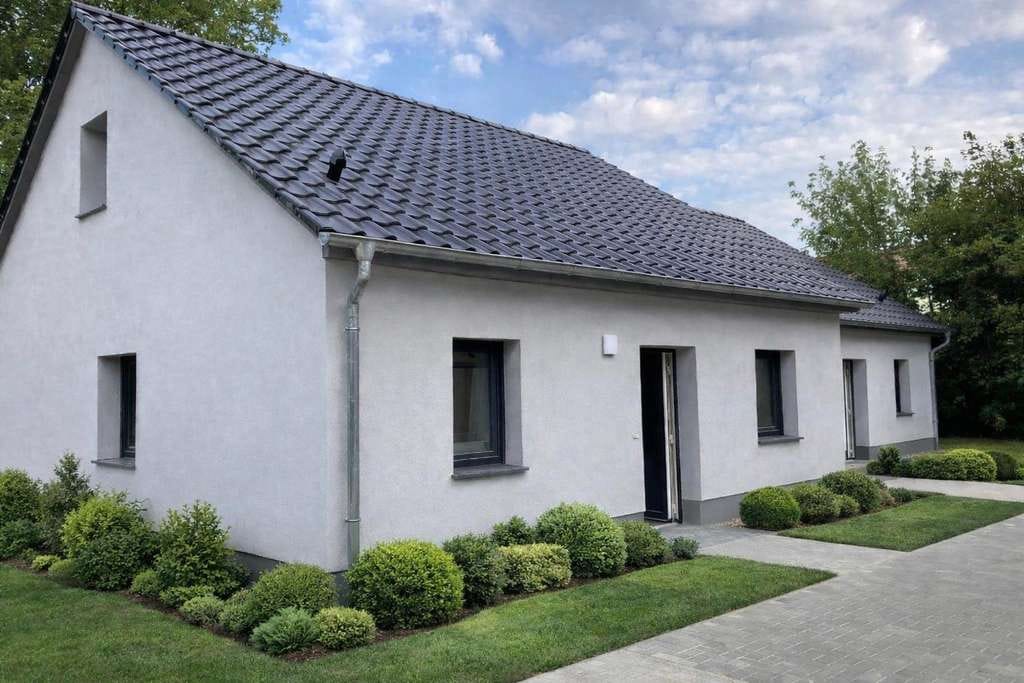 Immobilie in Seehausen - Moderne Neubau-Doppelhaushälfte in ruhiger Lage in Seehausen - Bild 0
