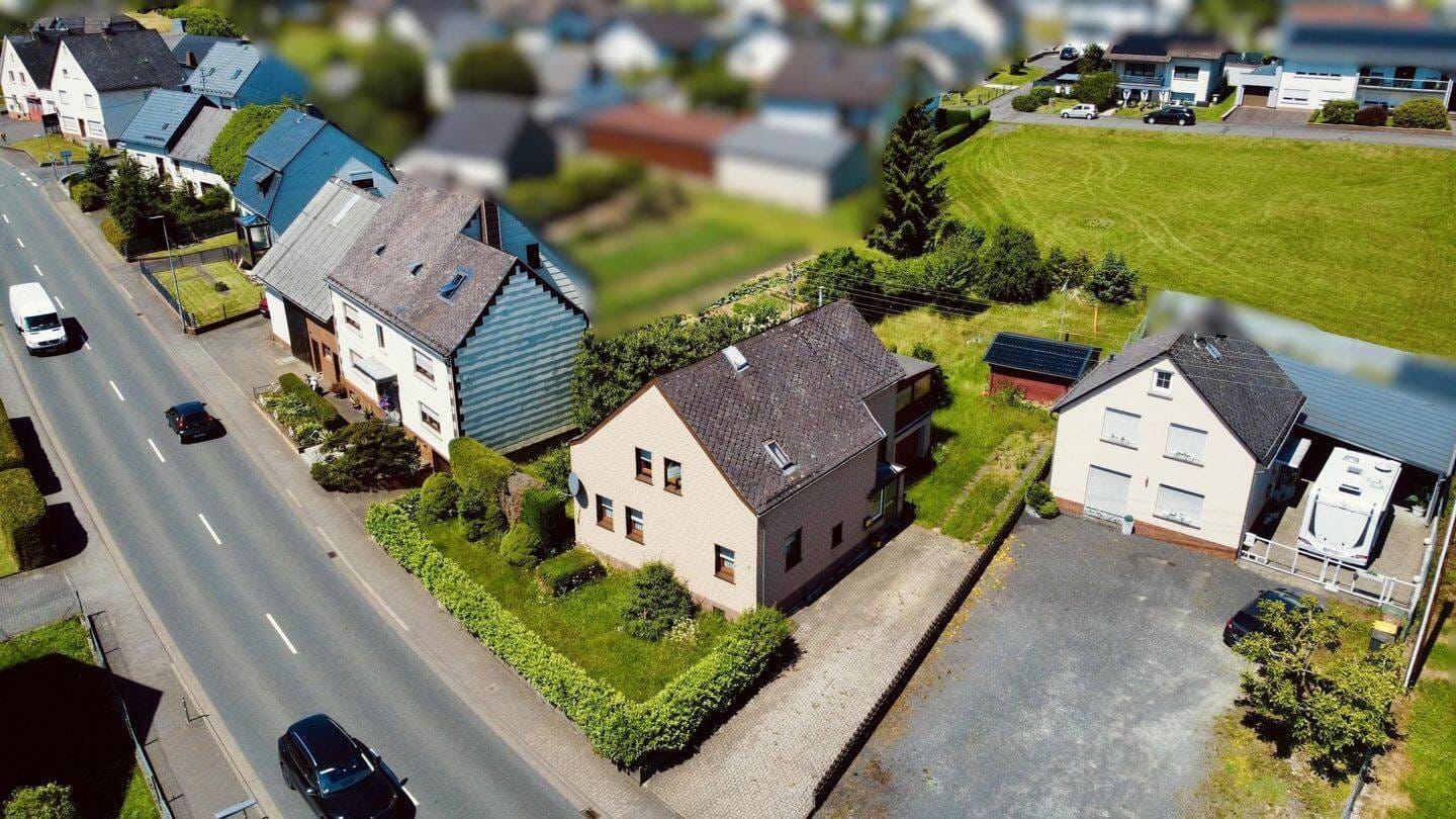 Immobilie in Rothenbach - Großzügiger Garten trifft auf großes Potential. - Bild 2