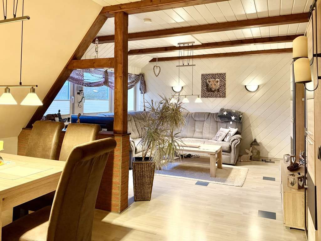 Immobilie in Braderup - Großzügiges Einfamilienhaus mit Einliegerwohnung an der Nordsee - Bild 2