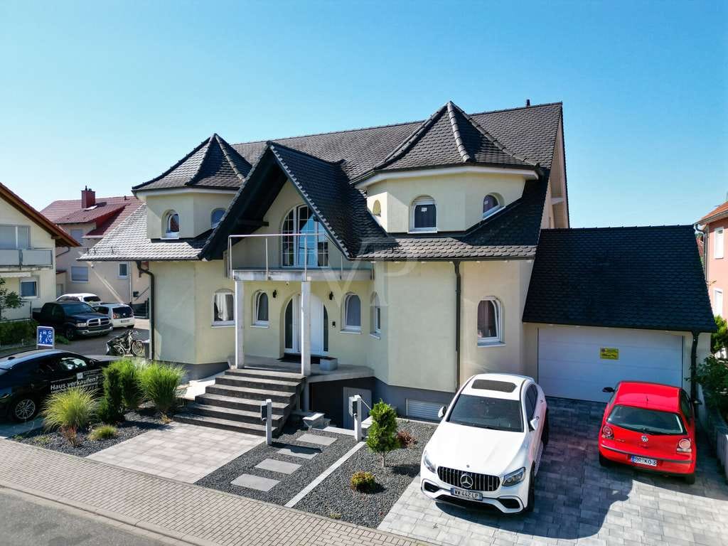 Immobilie in Graben-Neudorf - Traumhaus zum Verwirklichen – Großzügiges Einfamilienhaus mit Einliegerwohnung - Bild 1