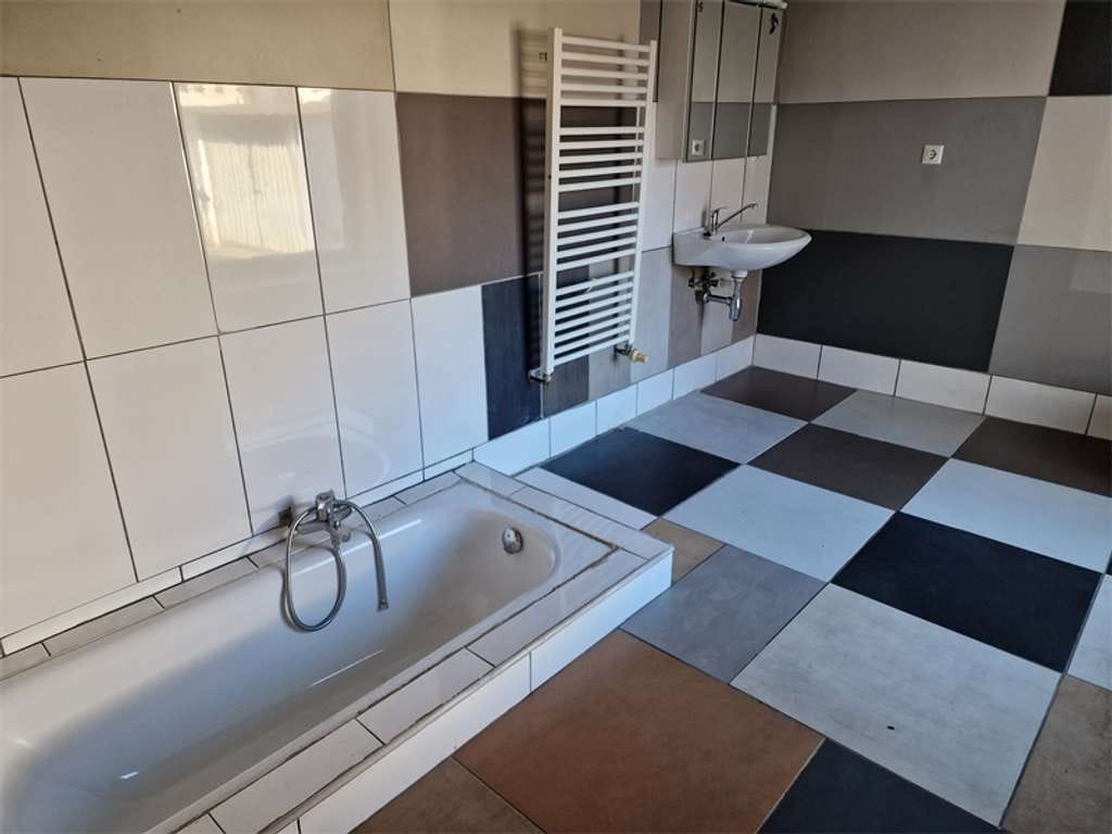 Immobilie in Kloster Lehnin - Platz für Familie und tierische Freunde - Einfamilienhaus mit Scheune und Garten - Bild 4