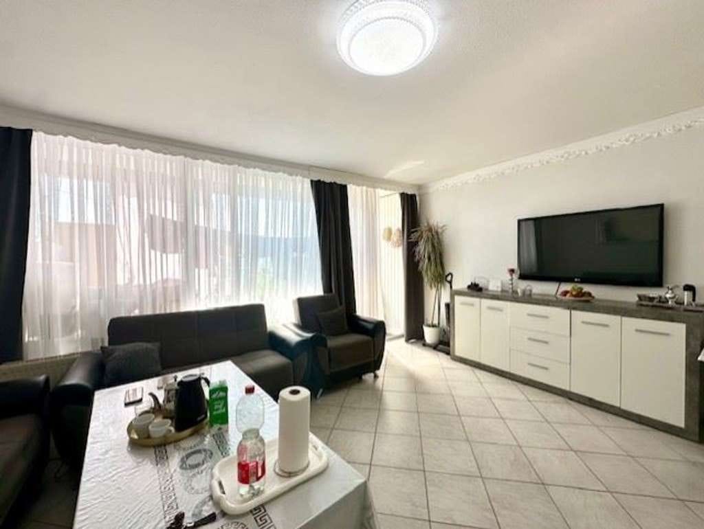Immobilie in Dietzenbach - Top gepflegte 2-Zimmer-Wohnung mit großem Balkon & Stellplatz  - Bild 2