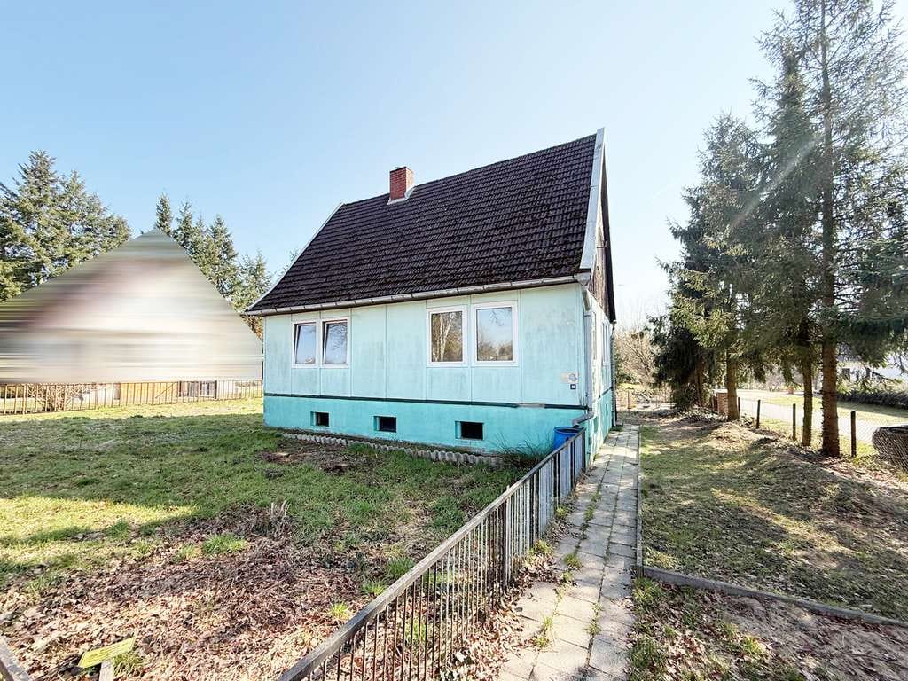 Immobilie in Ludwigslust - Ruhige Lage bei Ludwigslust – Haus mit Potenzial auf 660 m² Grundstück - Bild 1