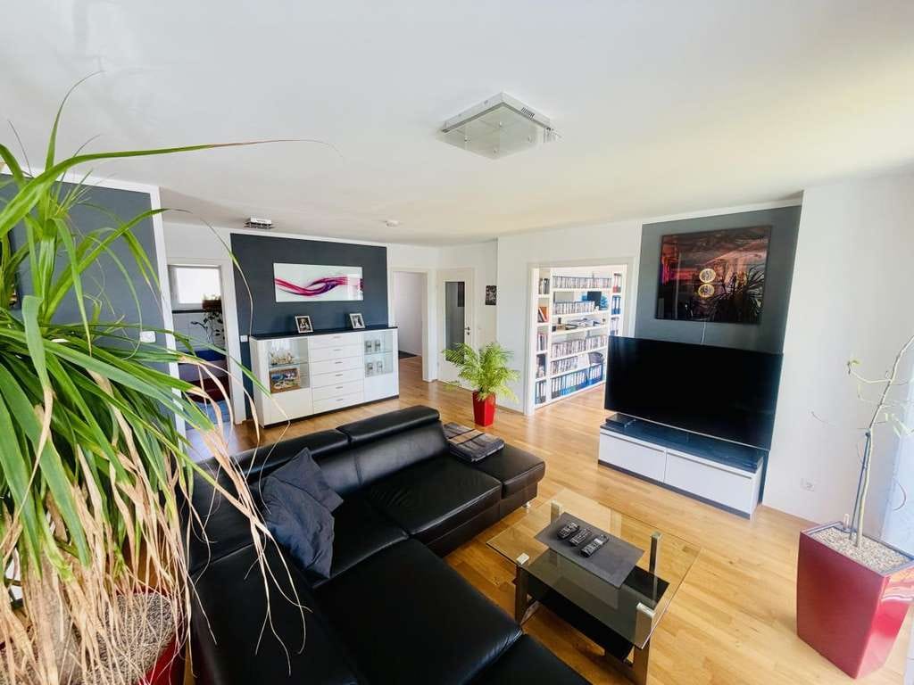 Immobilie in Hohenpeißenberg - BERGBLICK - MODERN - GERÄUMIG - 3,5-Zimmer Eigentumswohnung in Hohenpeißenberg - Bild 1