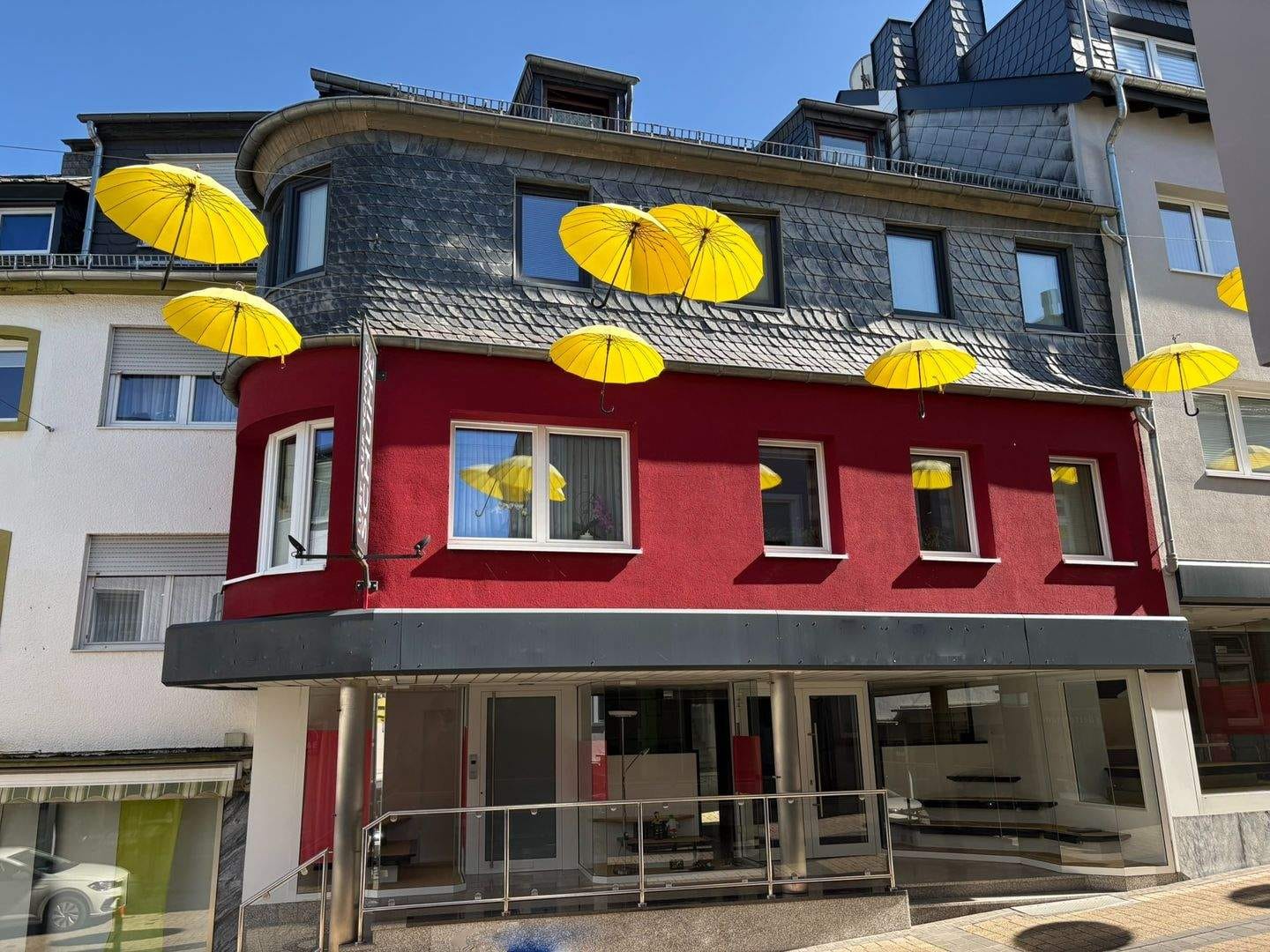 Immobilie in Prüm - **Wohn- und Geschäftshaus  in 1A Lage von Prüm mit Dachterrasse** - Bild 0