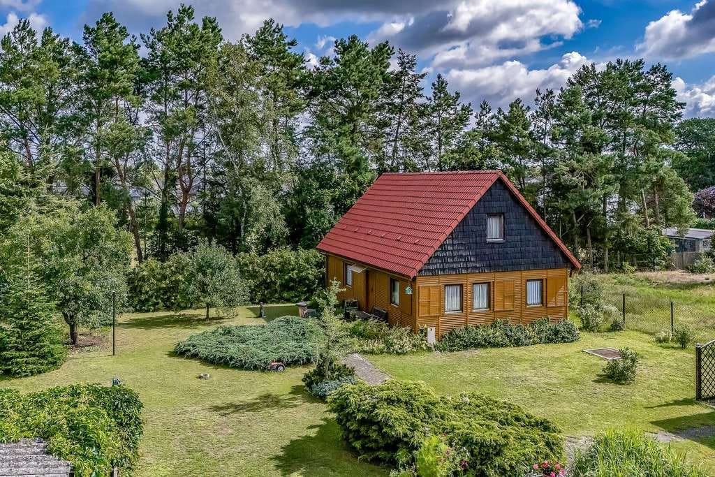 Immobilie in Schorfheide - Zwei Häuser auf einem Grundstück! Ihr neues Zuhause in Finowfurt! - Bild 1