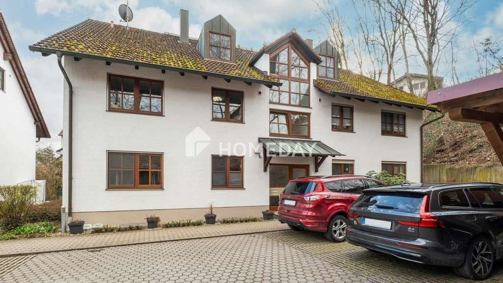 Immobilie in Dasing - Großzügige 4-Zimmer-Wohnung mit Garage und Carport und grüner Aussicht - Bild 1