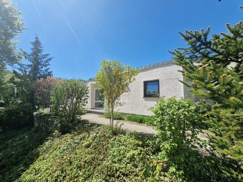 Immobilie in Heidenheim an der Brenz - Attraktive Doppelhaushälfte im Bungalowstil auf dem Mittelrain - Bild 0