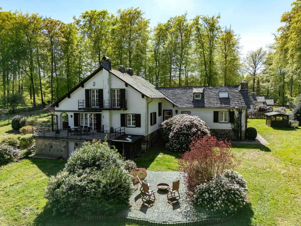 Immobilie in Kamp-Bornhofen - Stilvolles Landhaus in idyllischer Alleinlage, ruhig und einzigartig in Kamp-Bornhofen! - Bild 1