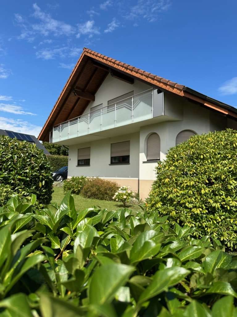 Immobilie in Bad Säckingen - Modernisiertes Wohnjuwel: Großzügiges Mehrfamilienhaus mit Doppelgarage - Bild 0