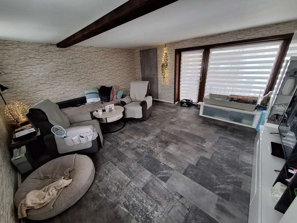 Immobilie in Helbedündorf - teilsaniertes EFH m. Ausbaureserve, Dachterrasse, gestaltungsfähigem Hof, Garage und u. sep. Garten - Bild 2