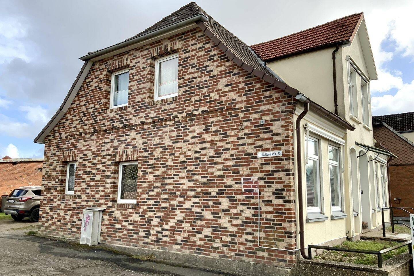 Immobilie in Ahrensbök - Mehrfamilienhaus mit 3 Wohneinheiten - Bild 1