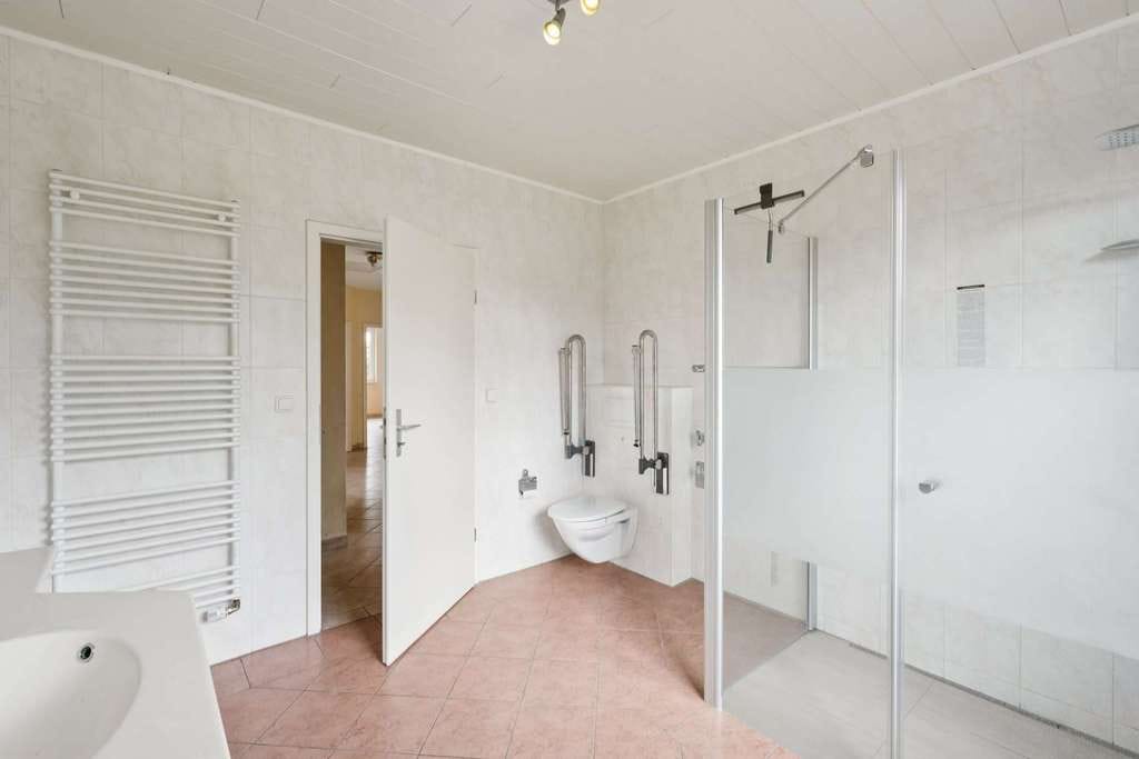 Immobilie in Mixdorf - Moderner Bungalow mit Feldblick in Müllrose - 3 min von Freibad und Marktplatz entfernt - Bild 3