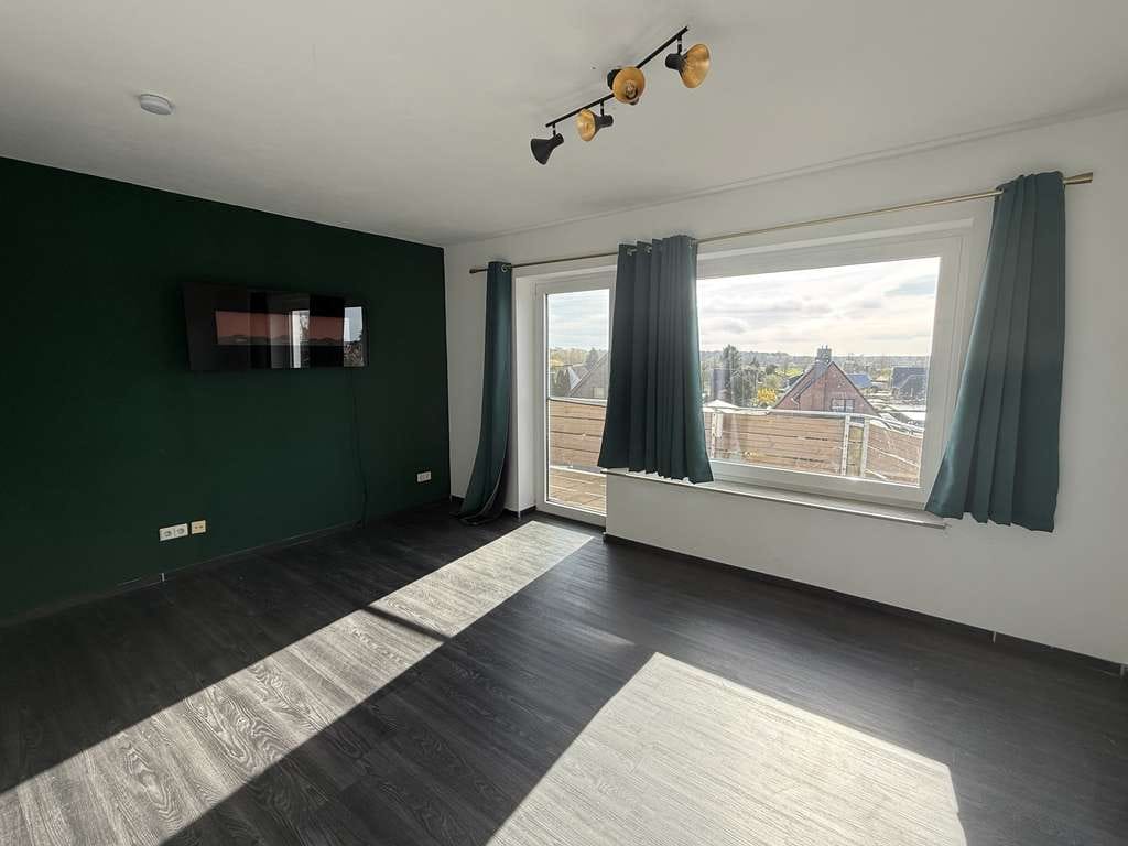 Immobilie in Steinburg - Ruhig gelegen und gut geschnitten – 3-Zimmer-Wohnung ideal für Eigennutzer oder Kapitalanleger - Bild 2