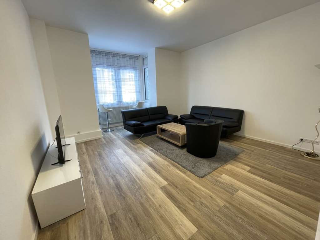 Immobilie in Arnsberg - Arnsberg-Neheim: Große, modernisierte Eigentumswohnung im 1. OG in zentraler Lage - Bild 3