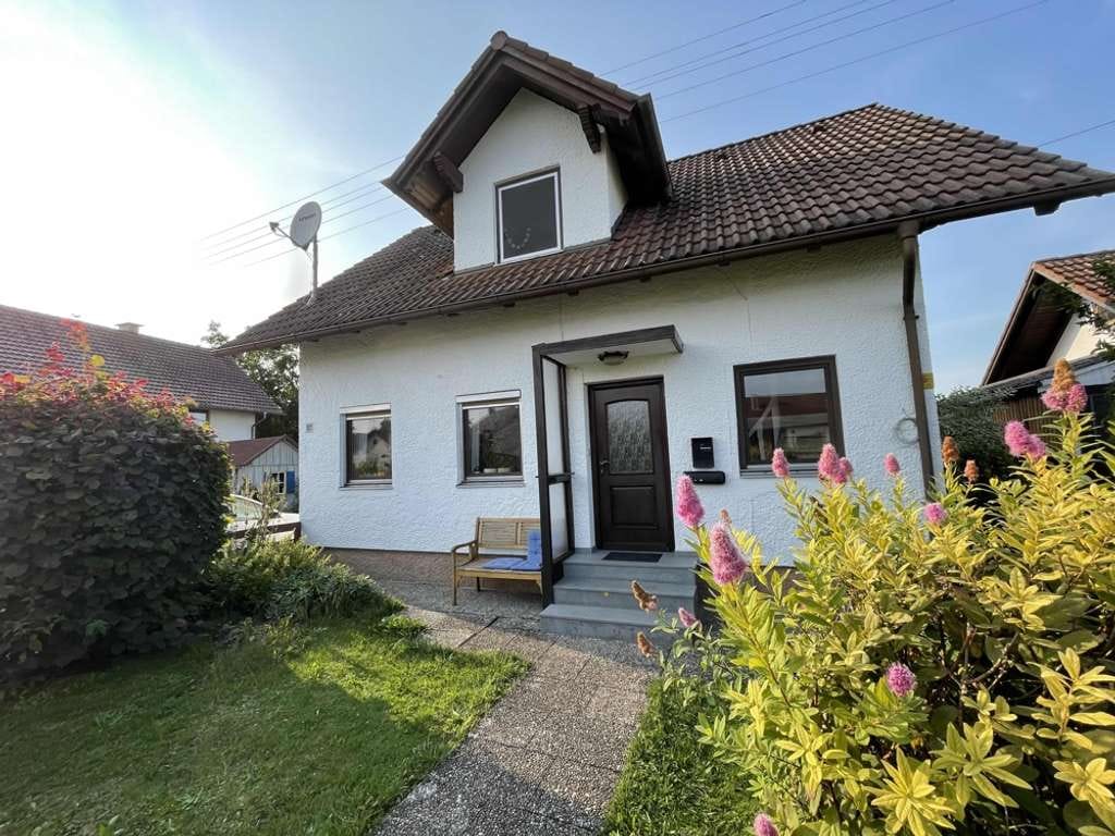 Immobilie in Westerheim - Kleines, renovierungsbed. Einfamilienhaus - Bild 0