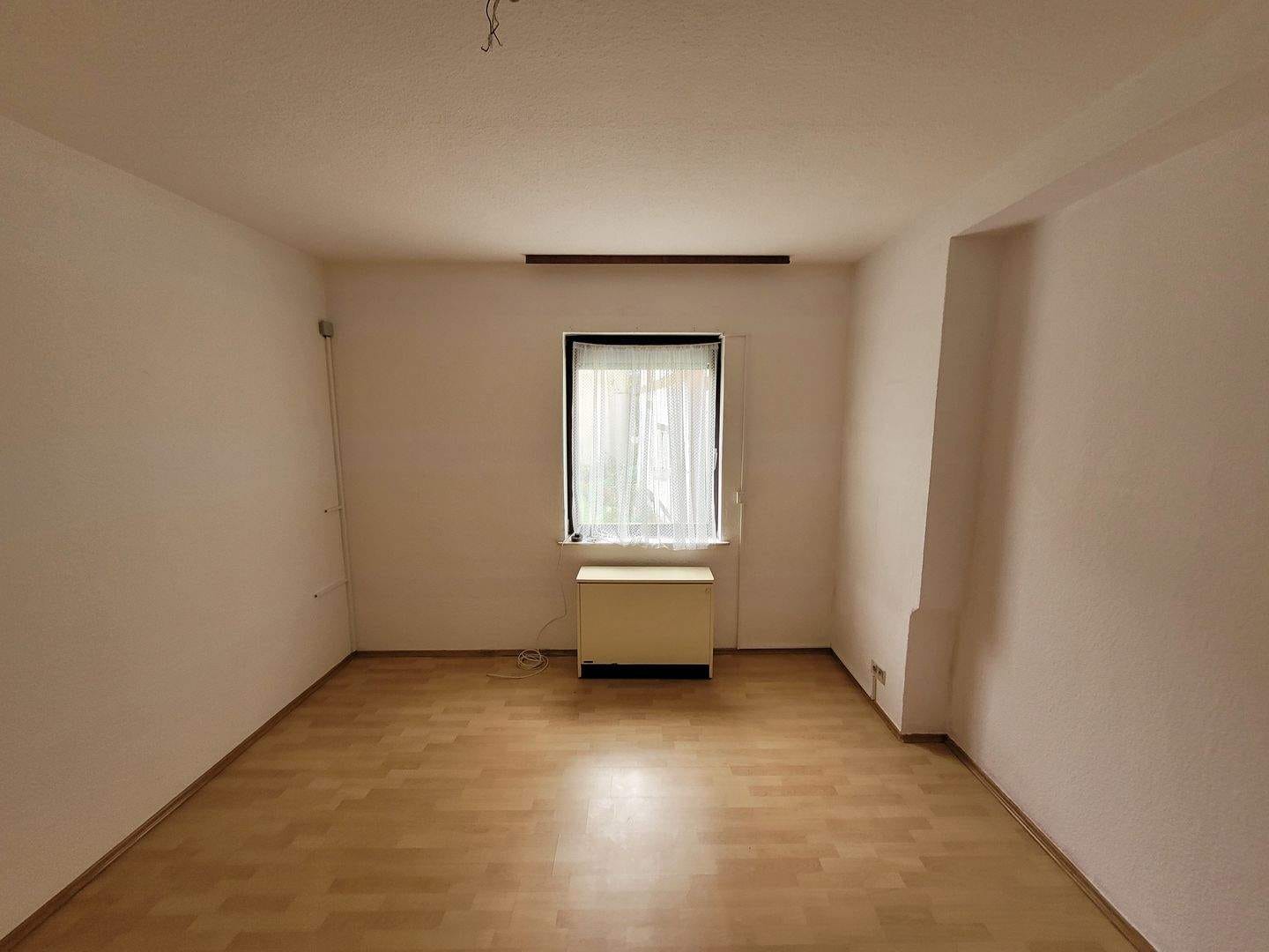 Immobilie in Bad Ems - Wohnhaus mit 3 Wohnungen in Bad Ems zur Kapitalanlage, Eigennutzung oder als Mehrgenerationenwohnhaus - Bild 4