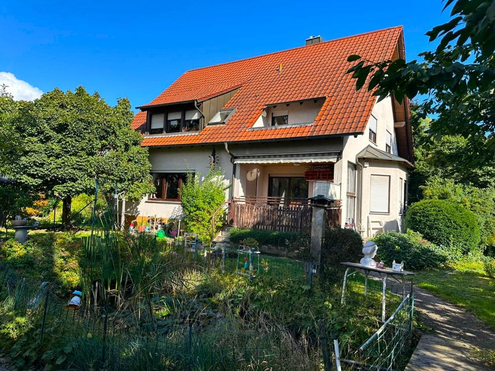 Immobilie in Kirchardt - GLOBAL INVEST SINSHEIM | Großes Einfamilienhaus mit Einliegerwohnung und 1.000m² Grundstück in Kirchardt - Bild 0