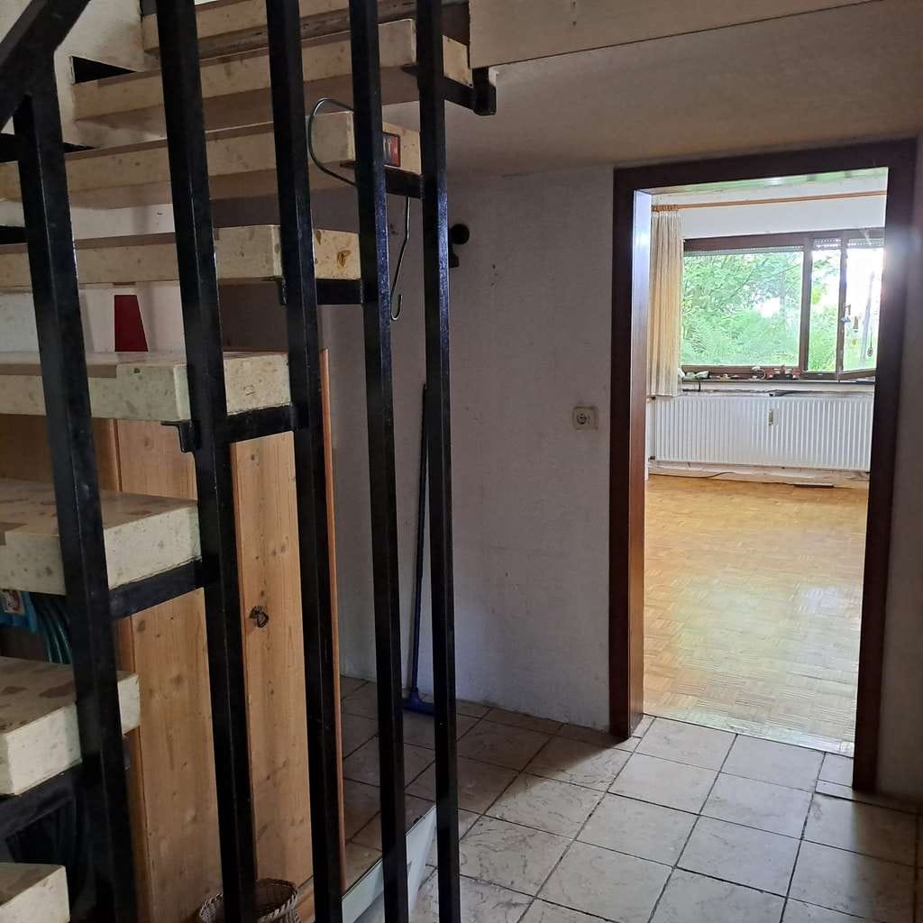 Immobilie in Hattert - Viel Platz für die Familie in diesem sanierungsbedürftigen Einfamilienhaus in Hattert - Bild 3