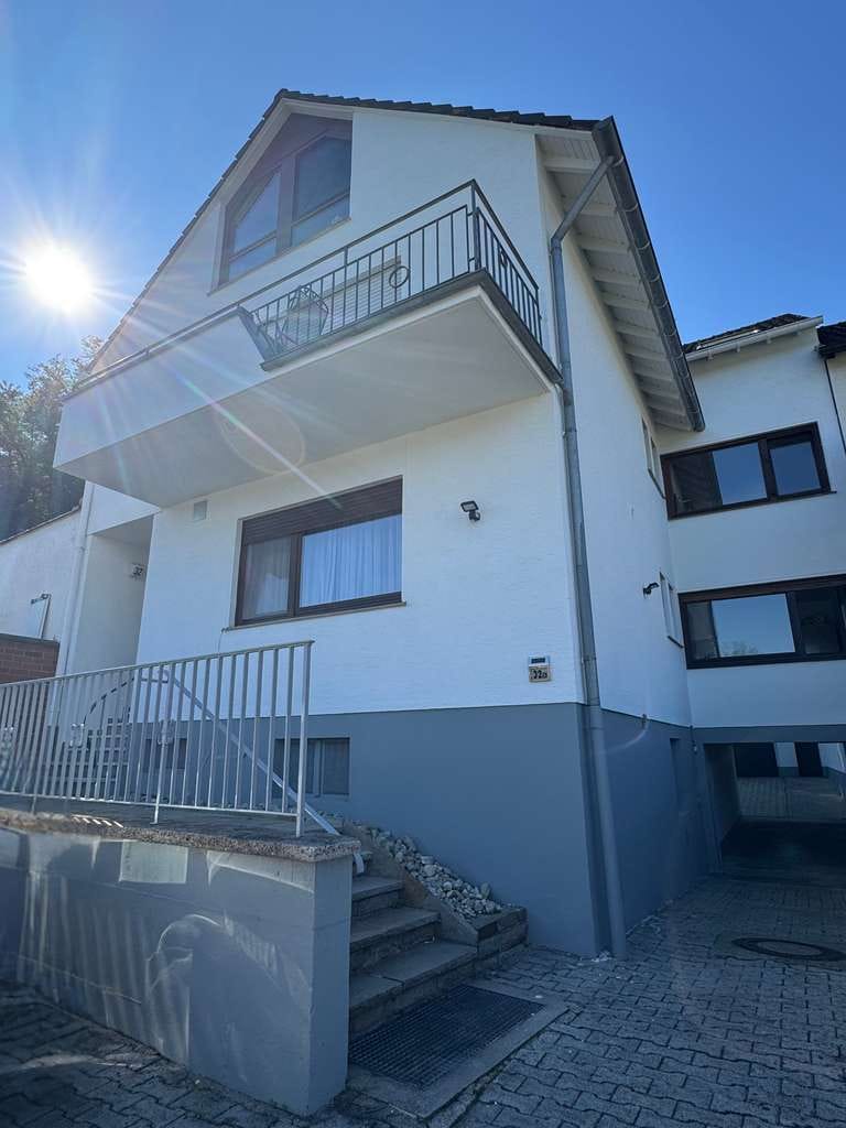 Immobilie in Remagen - Attraktives Mehrfamilienhaus mit 5 Wohneinheiten in Remagen-Rolandswerth - Bild 0