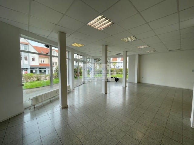 Immobilie in Borken - Ladenlokal in zentraler Lage-alternativ zum Umbau in 3 Wohnungen - Bild 1