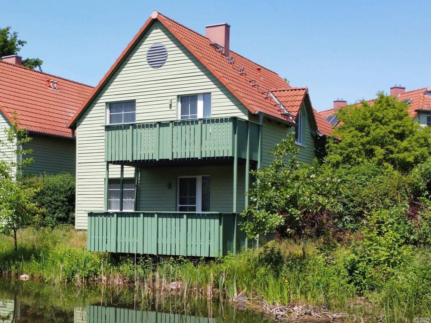 Immobilie in Göhren-Lebbin - Solide Kapitalanlage im Urlaubsparadies – fest vermietete Ferienwohnung im BEECH Resort Fleesensee - Bild 0