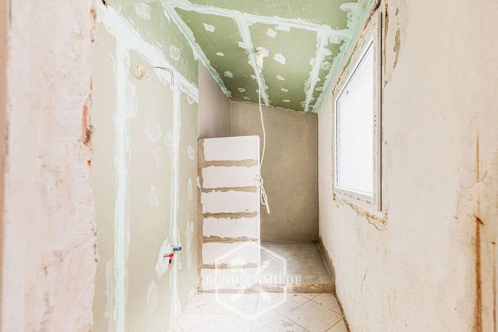 Immobilie in Köngen - Ihr Traumhaus zum Vollenden – gestalten Sie die letzten Details selbst - Bild 2