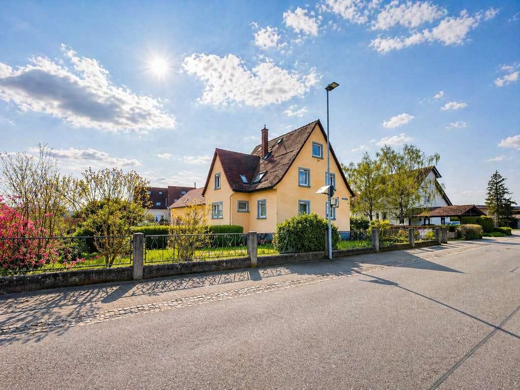 Immobilie in Breisach am Rhein - EIN HAUS MIT CHARAKTER, EIN GRUNDSTÜCK MIT ZUKUNFT* Breisach Gündlingen • 2 Familienhaus • - Bild 4