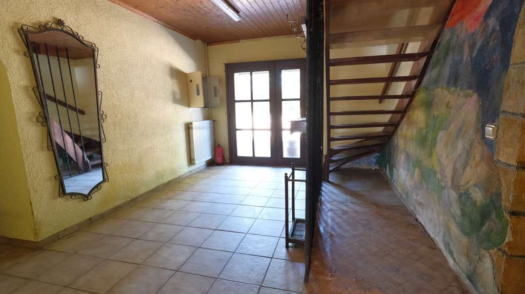 Immobilie in Bedburg-Hau - Handwerker gefragt!! Freistehendes Einfamilienhaus in schöner Lage  am Feld. - Bild 3
