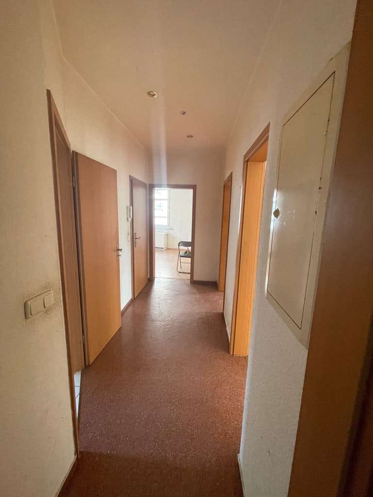 Immobilie in Altenburg - Attraktives Mehrfamilienhaus mit 12 Zimmern über 4 Etagen – ideal für Kapitalanleger! - Bild 1