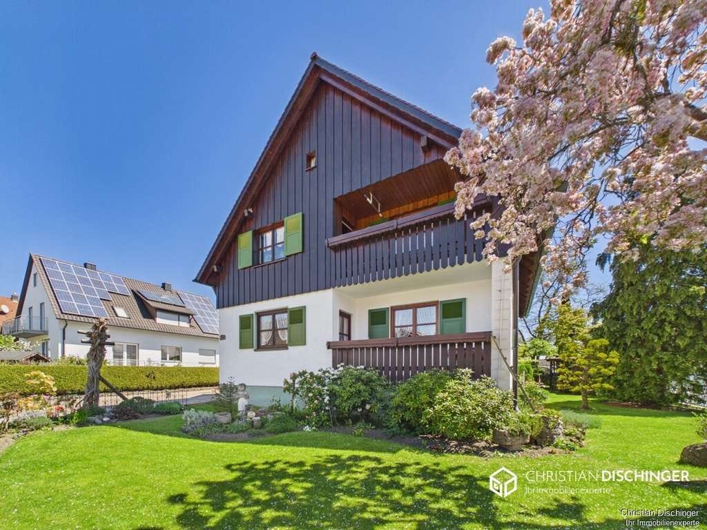 Immobilie in Zeitlarn - Charmantes Zweifamilienhaus mit Traumgarten - Bild 0