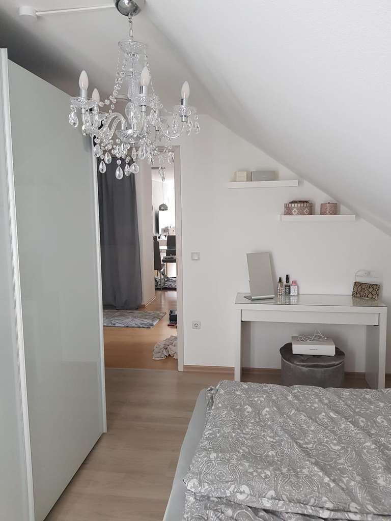 Immobilie in Bischofsheim - Provisionsfrei: Helle 2-Zi-DG Wohnung mit Balkon und fest zugeordnetem Stellplatz in Bischofsheim - Bild 4
