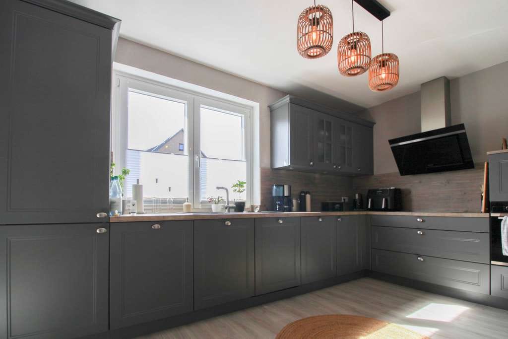 Immobilie in Dünsen - Stilvoll modernisiertes Einfamilienhaus mit viel Platz und Wohlfühlcharakter - Bild 1