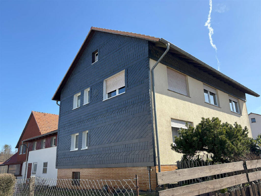 Immobilie in Haina - Einfamilienwohnhaus mit Einliegerwohnung und Nebengebäuden in Haina-Löhlbach - Bild 3