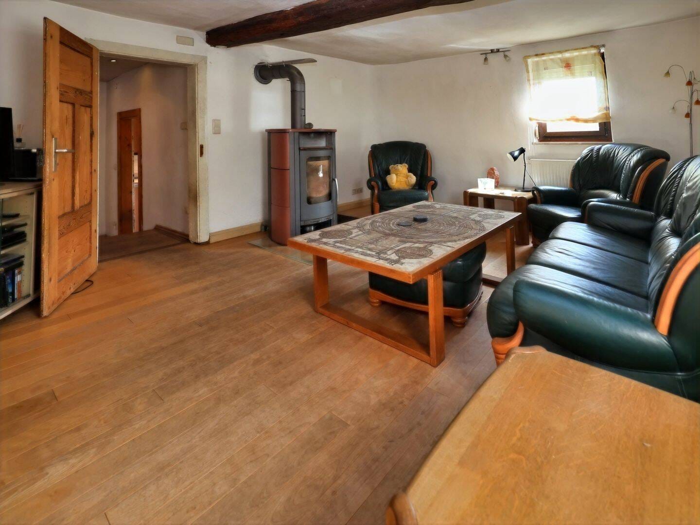 Immobilie in Schöffengrund - Ihr neues Zuhause mit Raum für Ideen - Dreiseitenhof mit Potenzial und Charme - Bild 0