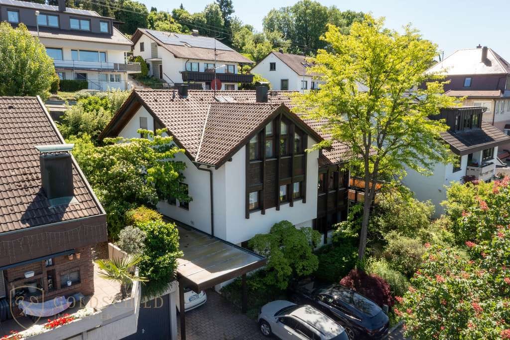 Immobilie in Oberboihingen - Freistehendes Architektenhaus mit Einliegerwohnung in Hanglage - Bild 1