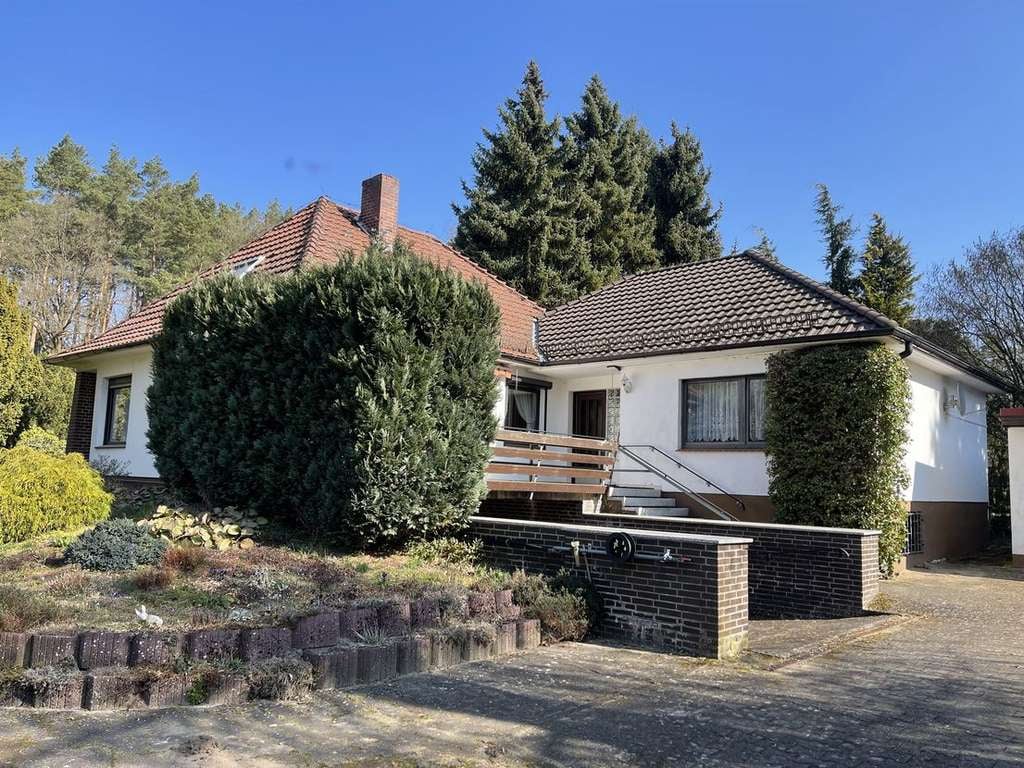 Immobilie in Karwitz - Viel Platz für die Familie - geräumiger Bungalow im Wendland - provisionsfrei - Bild 0